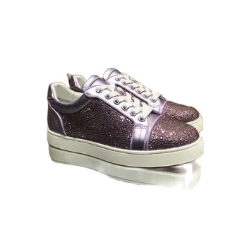 Роскошная модная обувь с низким вырезом для мужчин Высококачественные кроссовки Вождение Фиолетовый Шипованный Полностью Кристалл Натуральная Кожа Белая Подошва Размер 47